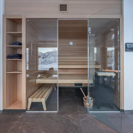 De Luxe Avec Piscine Interieure Et Sauna, Proche - Fr-1-343-261 Σαμονί